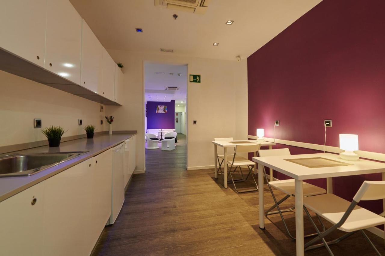 Hostal Mayerling Centro Barcelona Exterior photo
